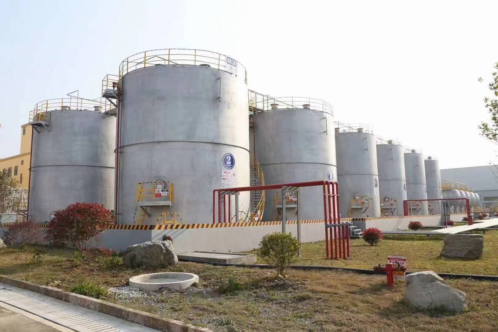 有機(jī)化學(xué)溶劑：現(xiàn)代工業(yè)的"萬(wàn)能介質(zhì)"與創(chuàng)新引擎